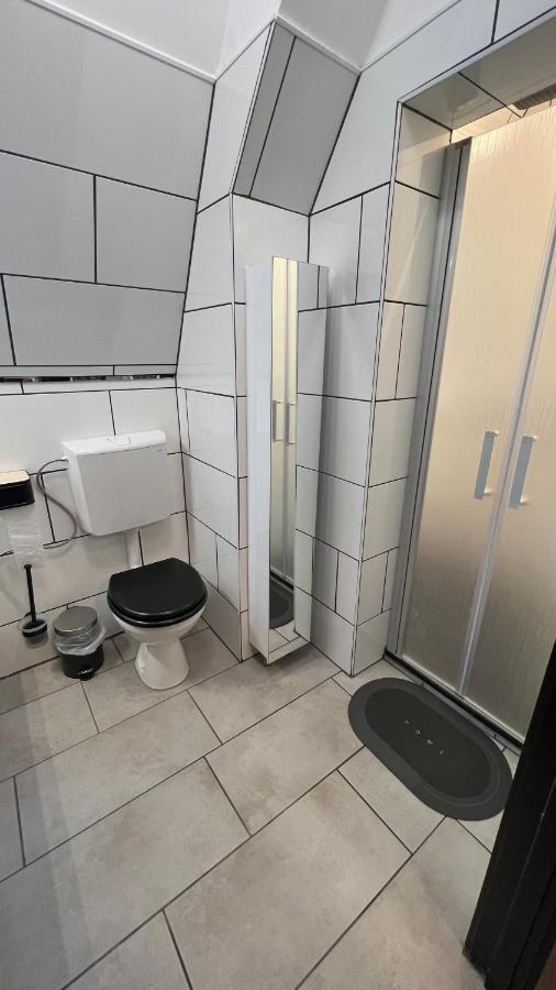 Pension Chevermeto Chemnitz Esterno foto