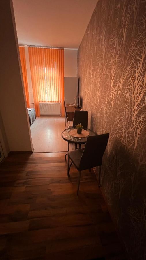 Pension Chevermeto Chemnitz Esterno foto