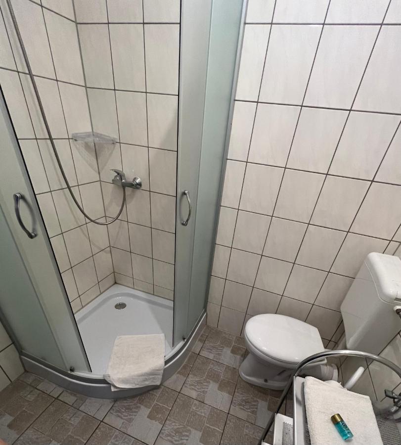 Pension Chevermeto Chemnitz Esterno foto